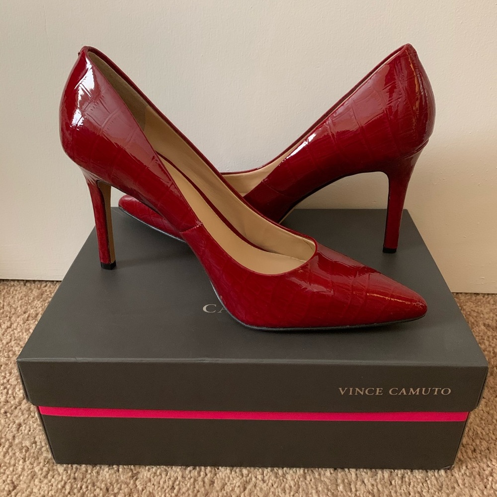 Vince Camuto Savilla heels - patent croco